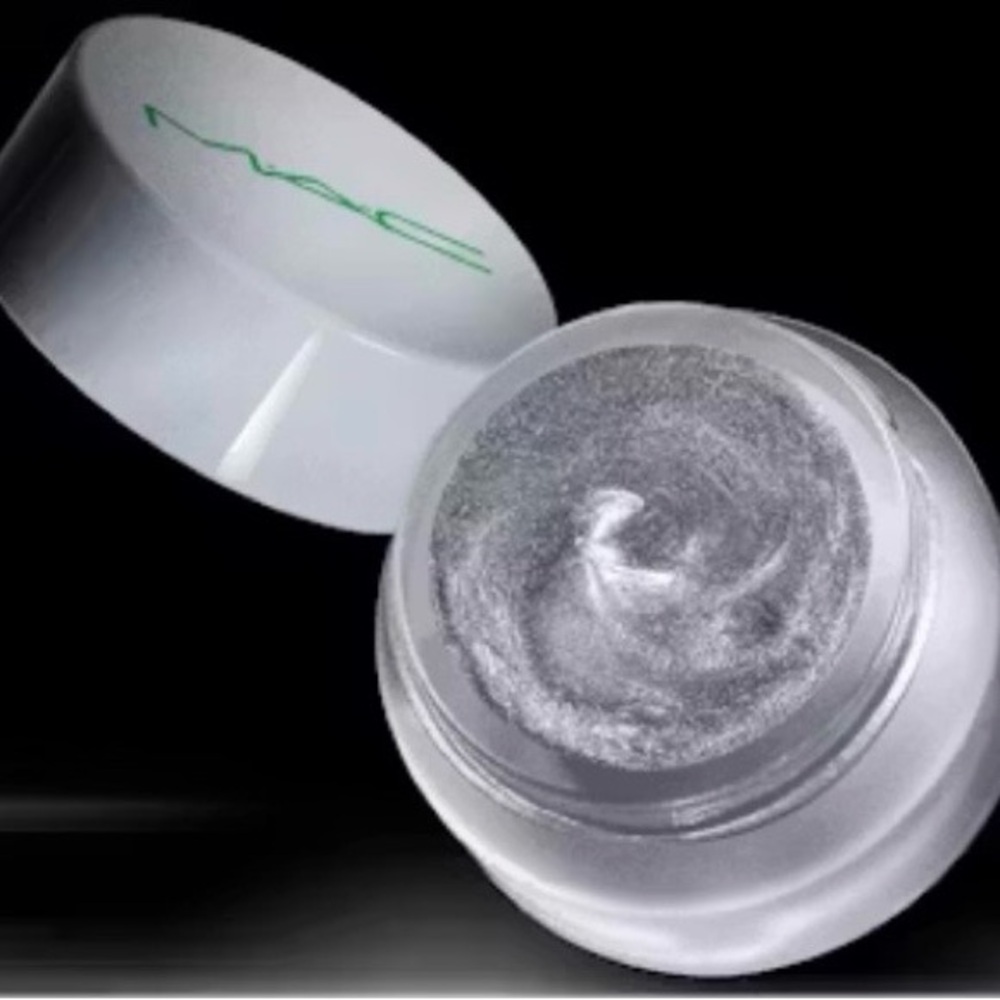 MAC ~ ‘SSSILVER SSSLIME’ Jelly Slime All-Over Highlighter ~ RARE & HTF ~ NIB
